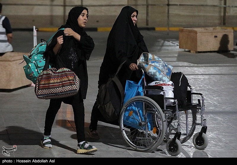 افزایش تردد شبانه زائران اربعین در مرز خسروی/ جابهجایی ۲۴ ساعته زائران از مرز منذریه عراق + فیلم