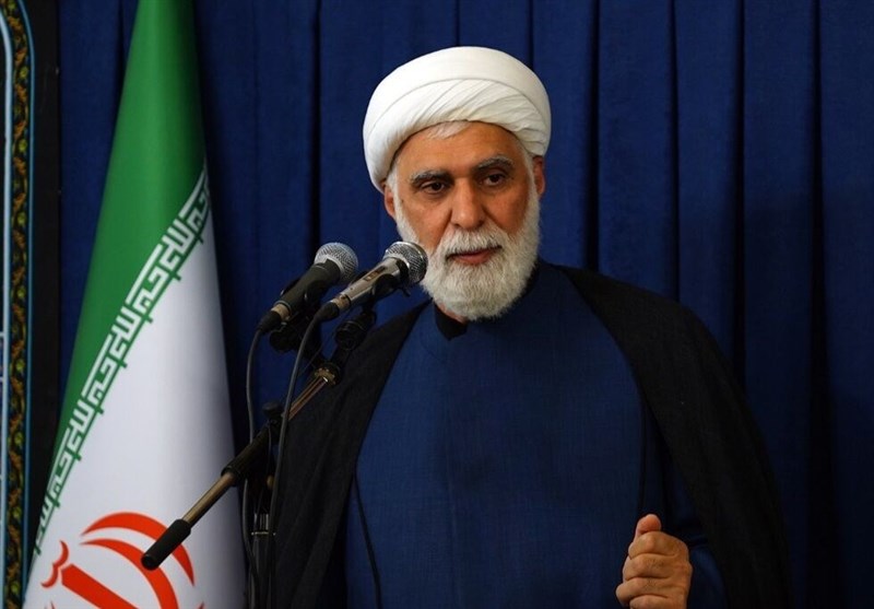 امام جمعه کیش: جمهوری اسلامی در اوج اقتدار قرار دارد