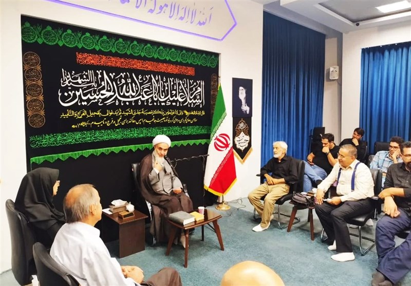 امامجمعه قزوین: عکاسان با نگاه مثبت مطالباتشان را پیگیری کنند