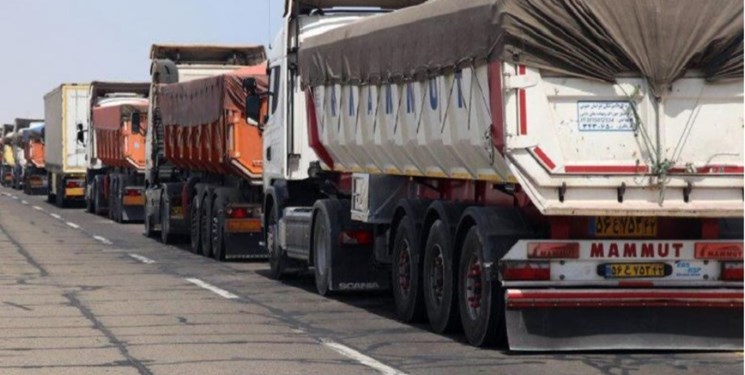 انجام تشریفات گمرکی بیش از هزار کامیون موکبداران در مهران