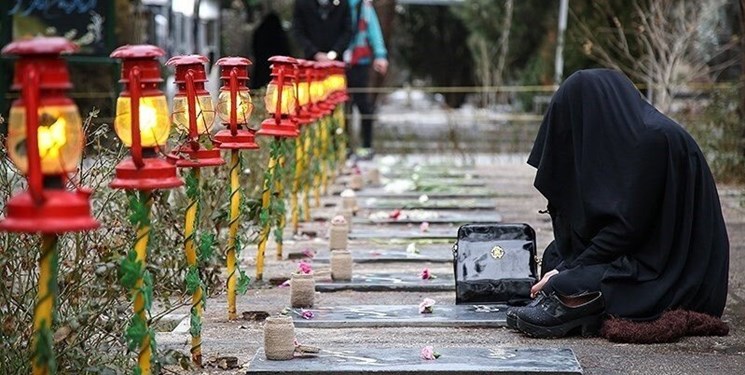 بازسازی گلزارهای شهدای خرمآباد تا ابتدای پاییز امسال