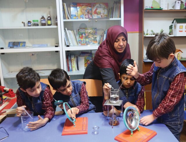 “باشگاه کارآفرینان نوجوان” بستر ورود موفق به بازار کار