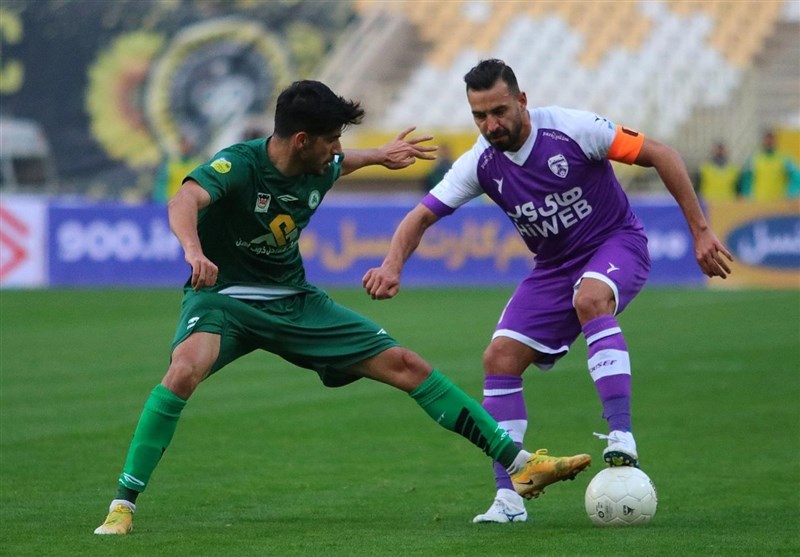 تساوی بدون گل ذوبآهن و هوادار در نیمه اول