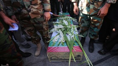 تشییع شهید امنیت حرم شاهچراغ در مرودشت/ پیکر شهید جهانگیری در زادگاهش آرام گرفت