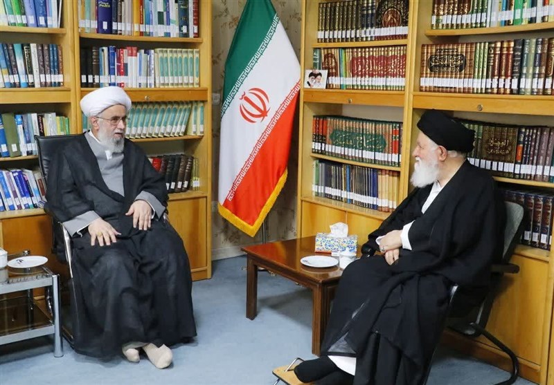 تلاش مافیای قدرت برای تغییر هویت مشهد مقدس به یک شهر توریستی 