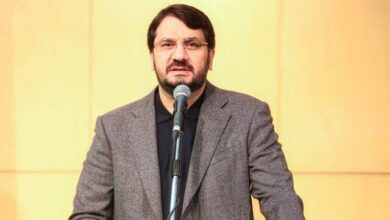 تکمیل زنجیره جادهای و ریلی غرب کشور در دستور کار/ از سرمایهگذاران حوزه بنادر استقبال میکنیم