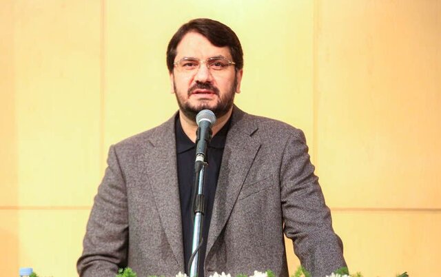 تکمیل زنجیره جادهای و ریلی غرب کشور در دستور کار/ از سرمایهگذاران حوزه بنادر استقبال میکنیم