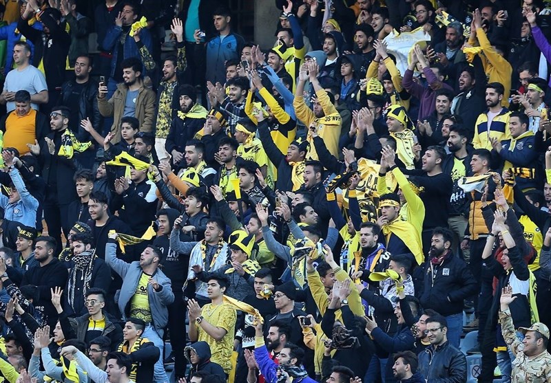 حواشی بازی سپاهان ـ تراکتور| از بیهوشی یکی هواداران تراکتور تا ۲ اخراجی و ۴ کارت زرد