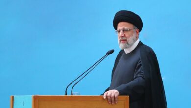 رئیسی: کشور را به لبخند و اخم دیگران گره نزدهایم