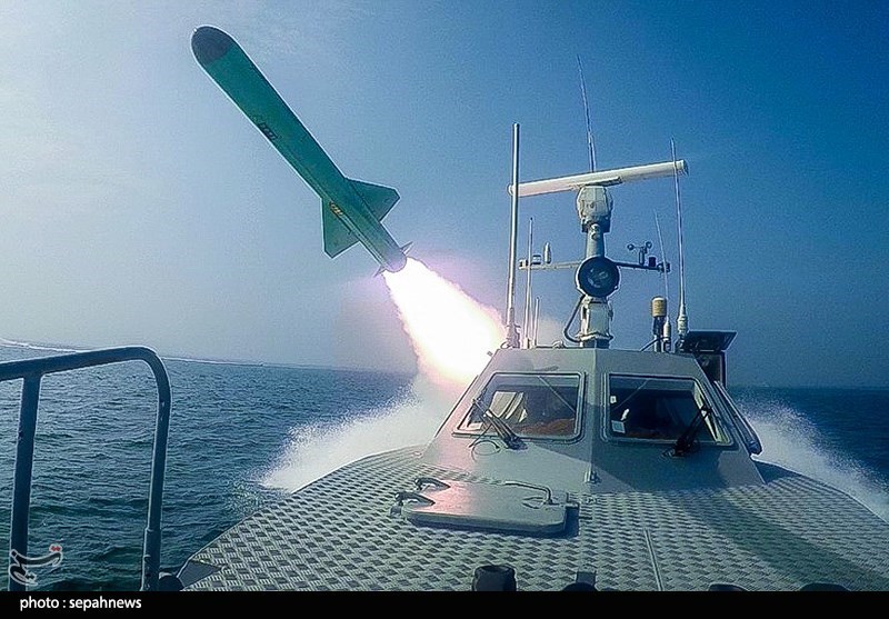 رزمایش دریایی سپاه در جزیره بوموسی/ استقرار سامانههای موشکی فتح و قدیر در جزایر ایرانی