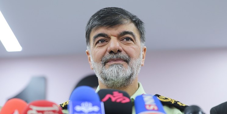 سردار رادان: اعتبار گذرنامههایی که از سال ۱۴۰۰ پایان یافتهاند ۶ ماه تمدید خواهند شد