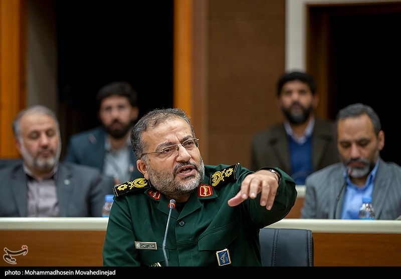 سردار سلیمانی: در تاریخ سازترین زمان انقلاب قرار داریم/ تفکرات پوشالی تمدن غربی کنار رفت