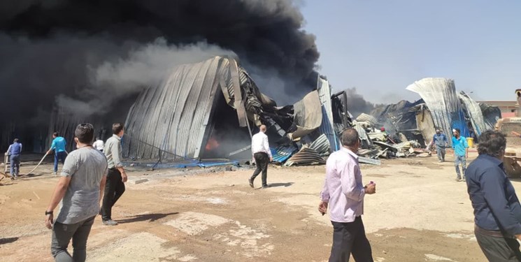 سومین حریق در شهرک صنعتی مورچهخورت اصفهان مهار شد