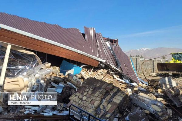 شهرداری ساختمانهای خلازیر را قلع و قمع کرد نه تخریب ایمن/ تجهیزات تخریب در کشور نداریم