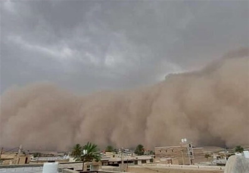 طوفان لامرد را درنوردید/ کاهش دید افقی و قطع برق در منطقه