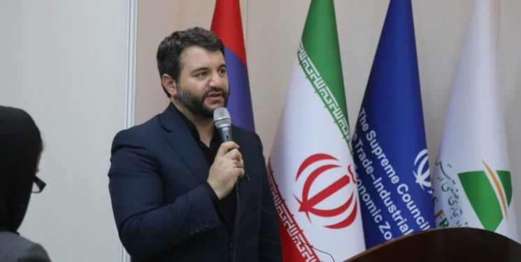 عبدالملکی: ۷۰۰ بسته سرمایهگذاری مناطق آزاد به فعالان اقتصادی ارمنستان ارائه شد