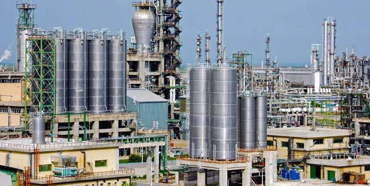 فارس من| مغایرت قانونی مصوبه نرخ خوراک صنایع و پتروشیمیها