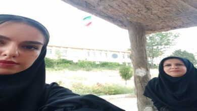 مادر و دختری که همزمان از دانشگاه فارغالتحصیل شدند