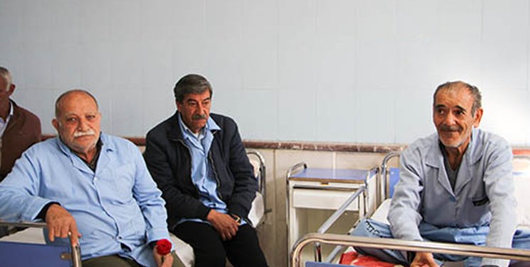 مسئول ایثارگران ستادکل نیروهای مسلح: ۱۲۰ هزار رزمنده معسر در کشور شناسایی شدهاند