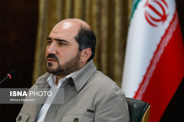 منصوری: بهخاطر آرامش کشور سکوت میکنیم/سطح زندگی مسئولان به سطح زندگی مردم نزدیک است