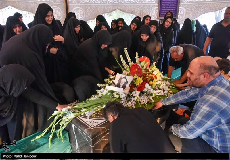 نخستین سالگرد ارتحال آیت الله ناصری در اصفهان برگزار شد+ عکس