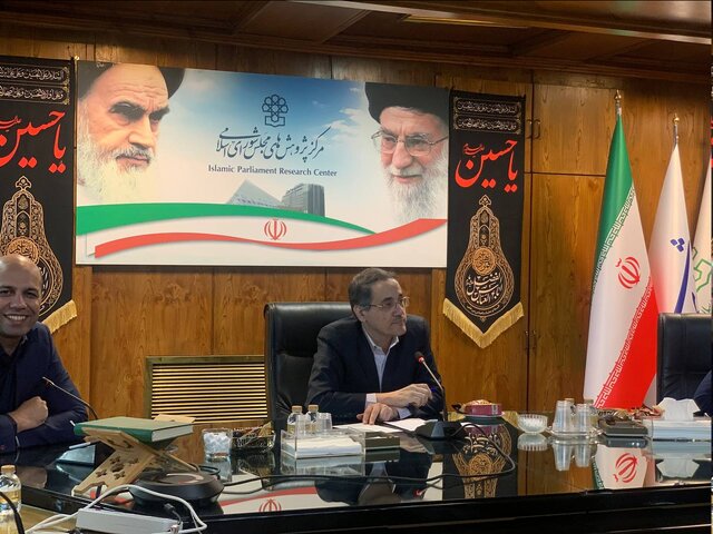 نگاهداری: «جایزه ملی قانون» اعطا میشود