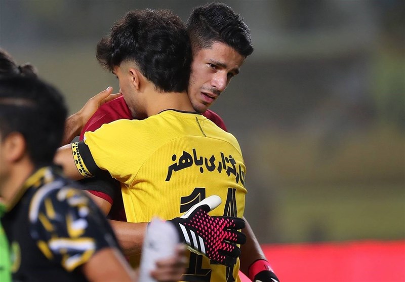 نیازمند: دست باشگاههای ایرانی برای تقویت خودشان بسته است