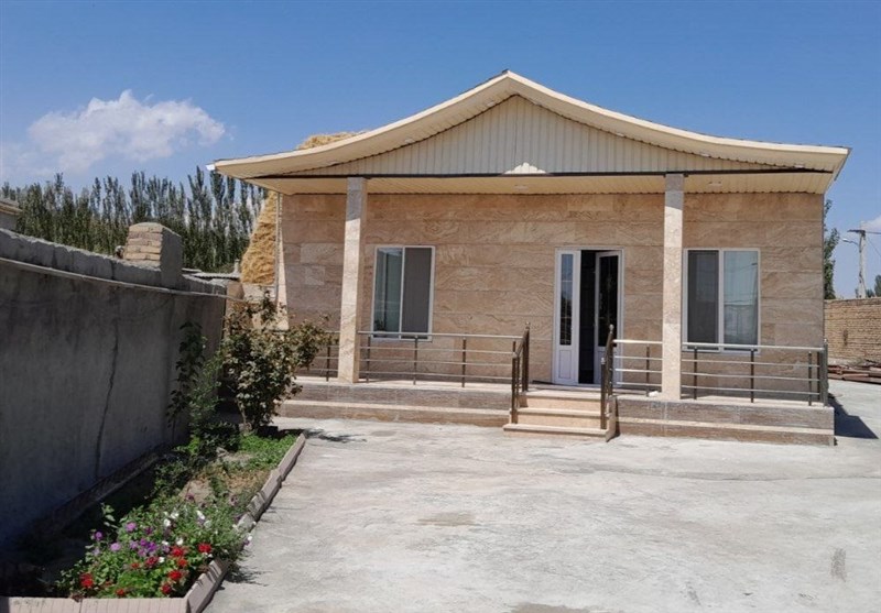 هزار واحد مسکونی در مناطق زلزلهزده خوی تحویل ساکنان شد