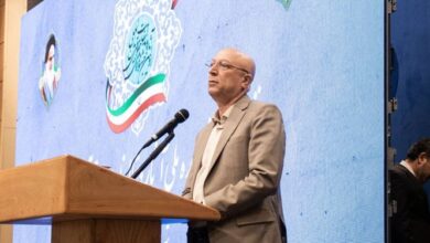 وزیر علوم: نخبگان رشتههای علوم پایه پس از تحصیل عضو هیات علمی میشوند