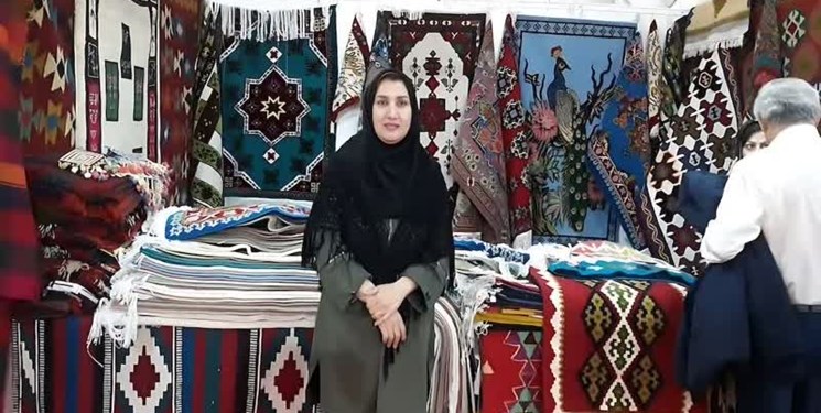 وقتی برای اشتغال سراغ فرشبافی میروی اما کارآفرین نمونه میشوی!