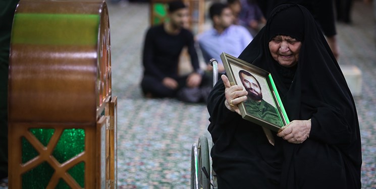 پیامهای تسلیت سرلشکر باقری و سرلشکر سلامی در پی درگذشت مادر سردار شهید علی هاشمی