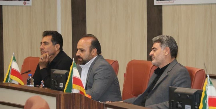 گزارش فارس از جلسه پر حاشیه شورای شهر خرمآباد با شهردار