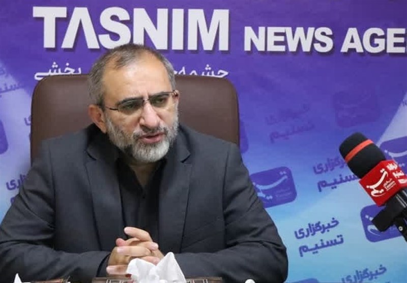 استاندار مرکزی: شیوه فعلی فعالیت روابط عمومیها مطلوب نیست