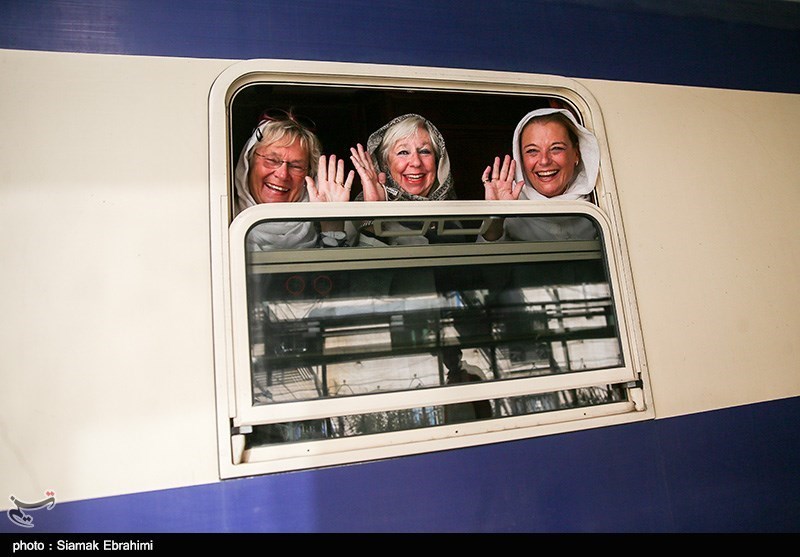 استرداد ۳۰۰۰ دلار اموال مفقودی ۲ گردشگر خارجی