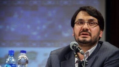 اظهارات عدهای درباره عرضه فولاد وسیمان در بورس، شوخی است/ میتوانستیم مانند دولت قبل بگوییم مسکن به ما چه!