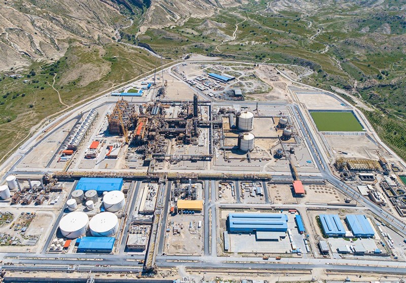 افزایش جذابیت سرمایهگذاری در صنعت پتروشیمی با بازگشت نرخ خوراک به فرمول