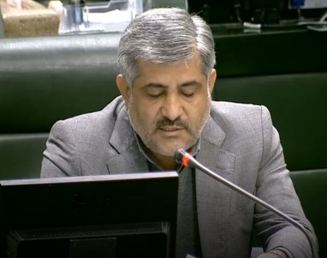 اوسطی: مطالبات گندمکاران کامل پرداخت شود