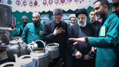 بازدید رئیسجمهور از مواکب حرم مطهر رضوی و چایخانه امام حسن مجتبی(ع)