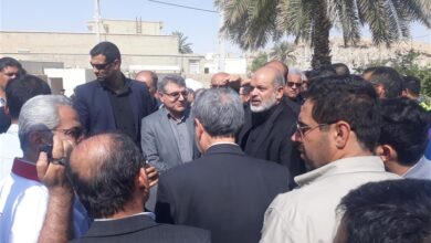 بازدید وزیر کشور از مناطق زلزلهزده اوز/ بازسازی منازل خسارتدیده آغاز شد