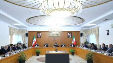 بخشهای اجرایی اقدامات خود را از منظر شعار سال رصد و بازنگری کنند