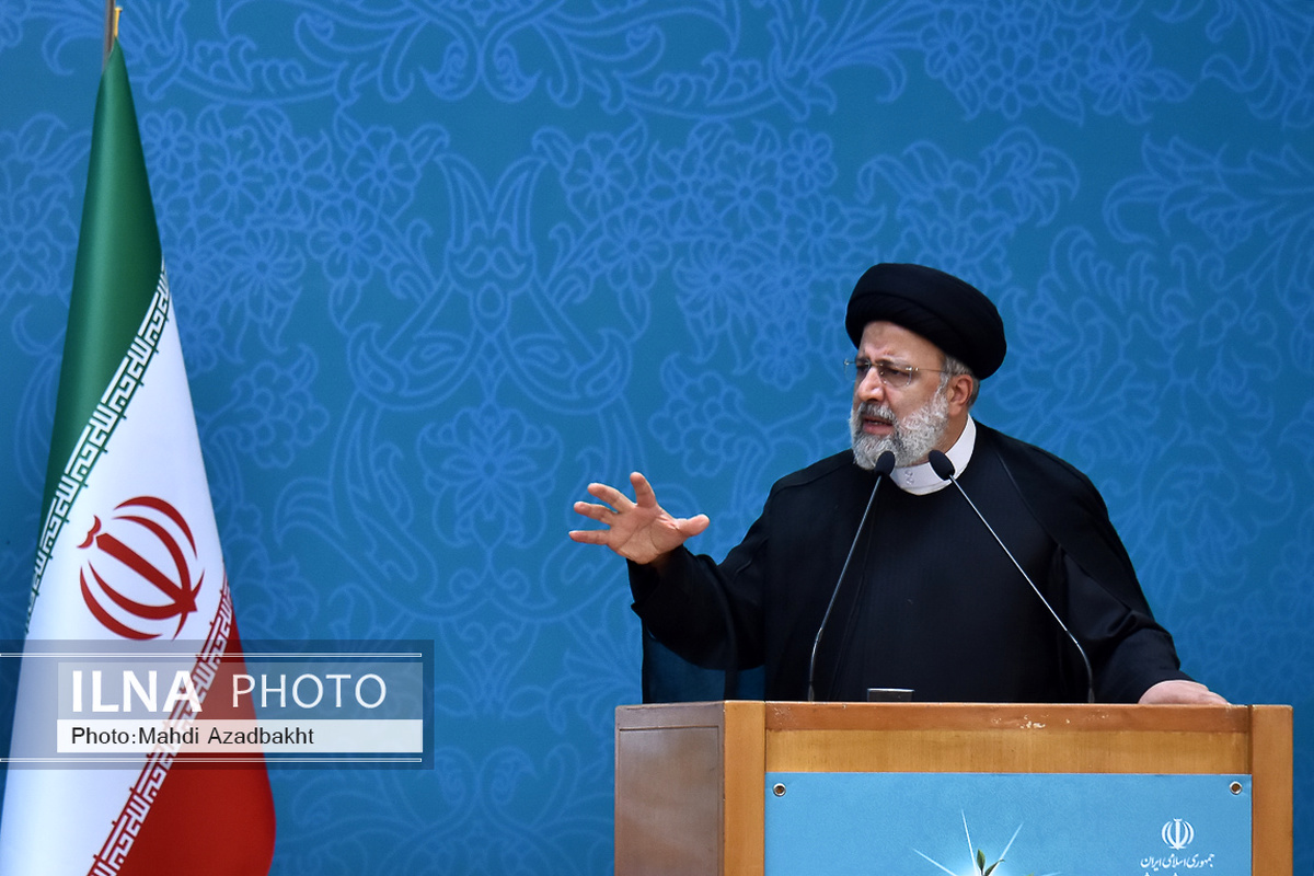 تلاش متخصصان در سنگر تولید دشمن را زمین گیرتر میکند