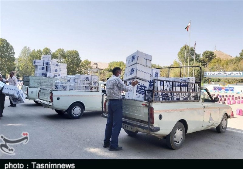 توزیع بیش از ۳ میلیارد تومان لوازمالتحریر در شهرستانهای جنوبی استان بوشهر