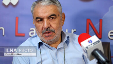 حکومت بدنبال برچیدن بساط حاکمیت دوگانه است/ سیاستورزی به معنای سازشکاری و تعامل ملتمسانه با صاحبان قدرت نیست