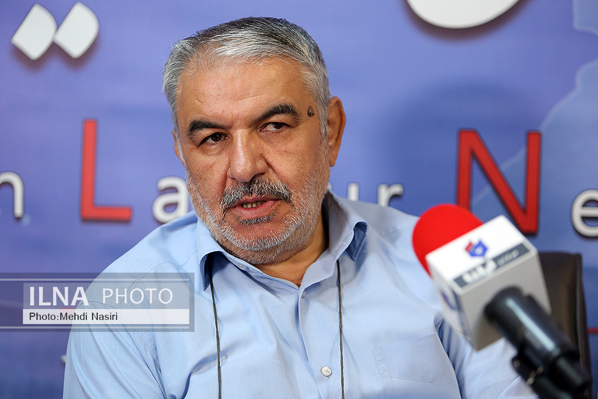 حکومت بدنبال برچیدن بساط حاکمیت دوگانه است/ سیاستورزی به معنای سازشکاری و تعامل ملتمسانه با صاحبان قدرت نیست