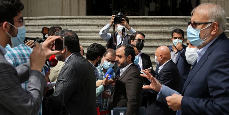 حیاط دولت| از واکنش وزیر دفاع به تحولات قفقاز تا رضایت زائران اربعین از خدمات دولت