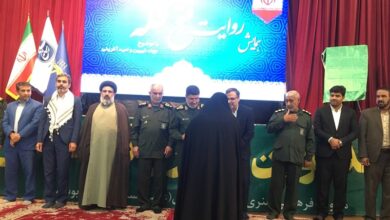 خانوادههای شهدای رسانه بوشهر تجلیل شدند/ رونمایی از پوستر جام رسانهای امید + تصاویر