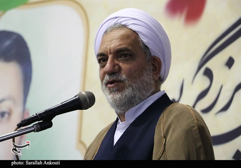 دریافت سود بانکی بیش از مصوبه شورای پول و اعتبار غیرقانونی و جرم است