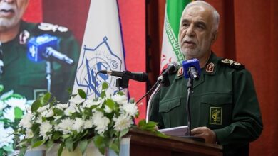 دشمن امروز به جای جنگ نظامی به دنبال گرفتن اخلاقیات از خانوادهها است