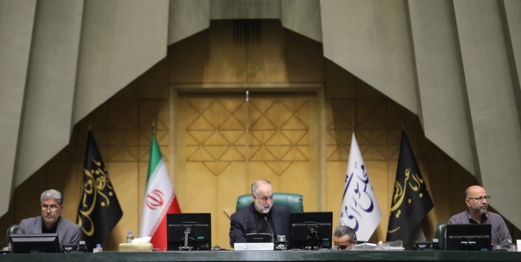 زنگنه: موارد الحاقی مغایر با اصول ۷۵ و ۷۴ قانون اساسی در برنامه هفتم حذف میشود