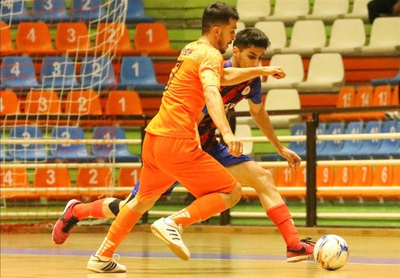 سرمربی فرش آرا: حواشی به خاطر نزدیک بودن تماشاگران و نیمکت بود